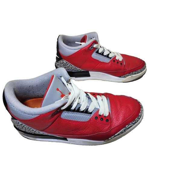 Size 9 - Jordan 3 Unite - CHI Exclusive 2020 - READ